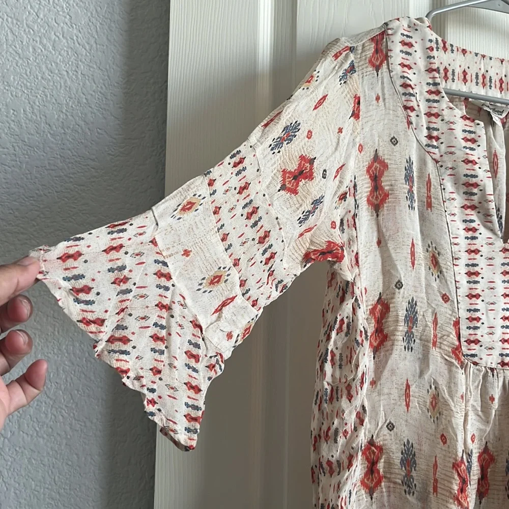 Blouse - Picture 2 of 3